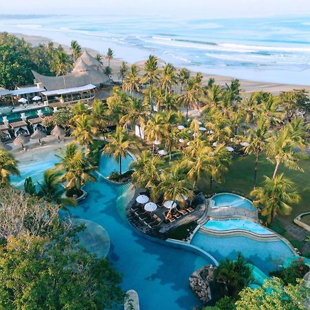 Bali Mandira Beach Resort&Spa Legian Esterno foto Aerial view of the resort