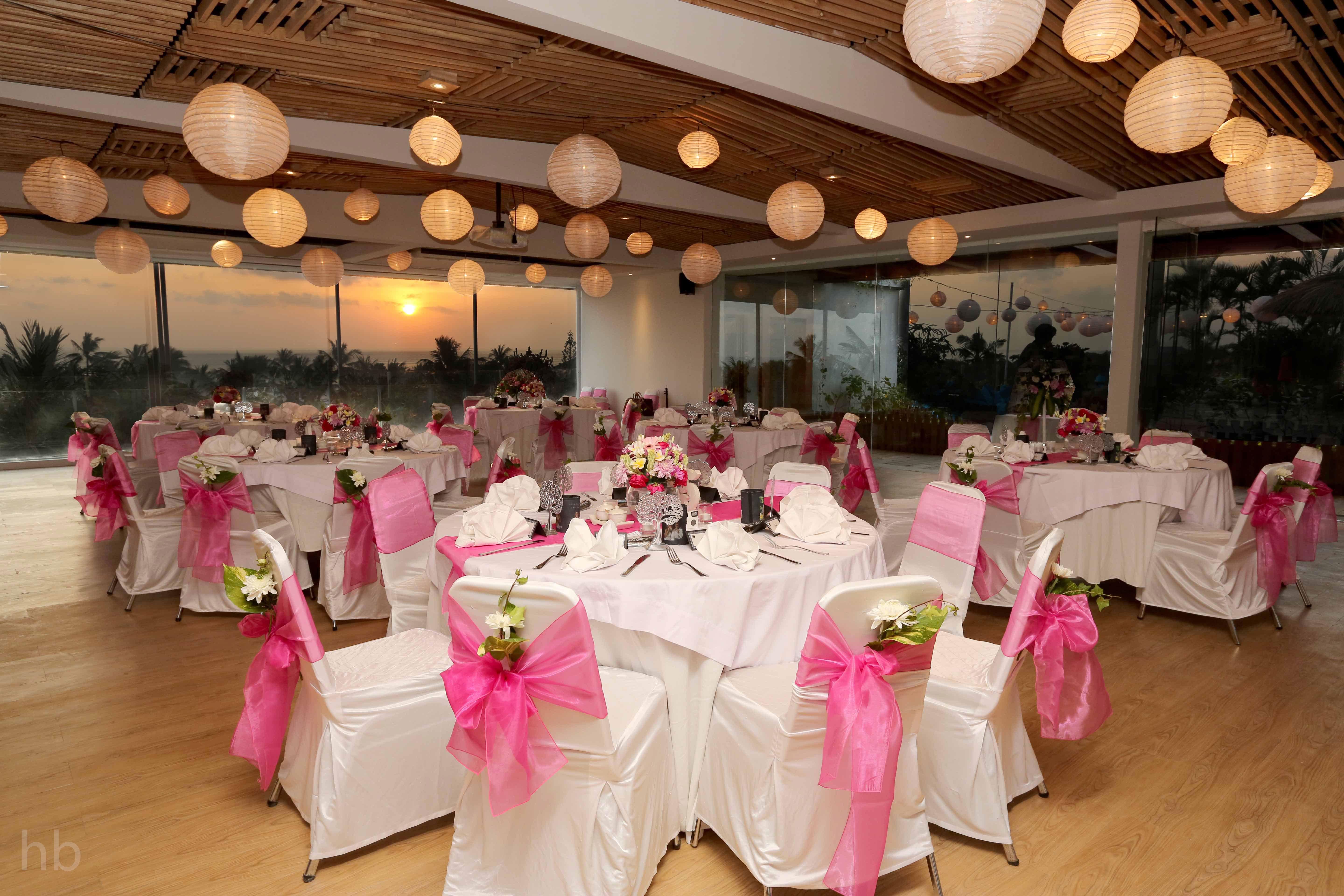 Bali Mandira Beach Resort&Spa Legian Esterno foto A wedding reception