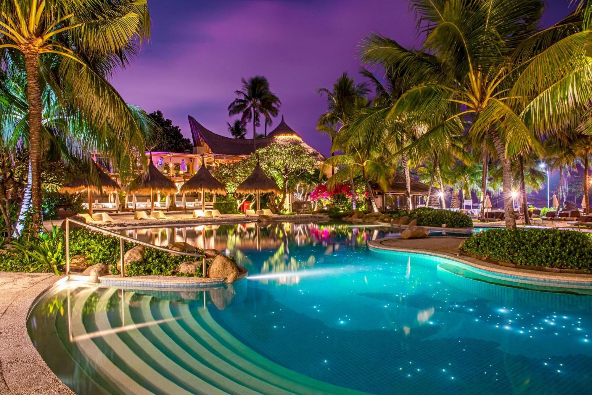 Bali Mandira Beach Resort&Spa Legian Esterno foto The pool at the Royal Paradise Hotel & Spa