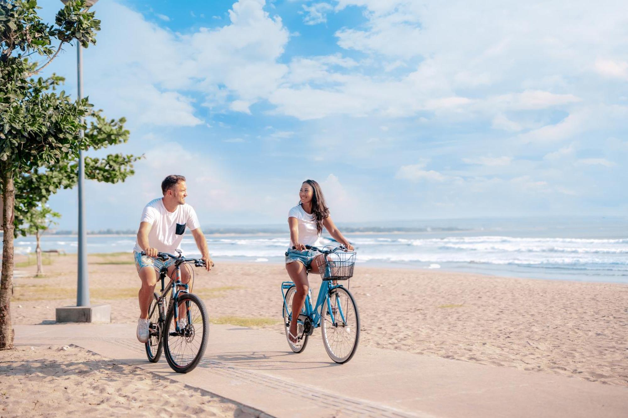 Bali Mandira Beach Resort&Spa Legian Esterno foto Cycling in Pärnu