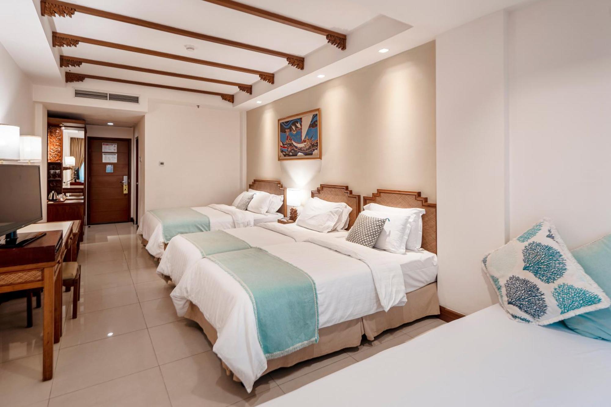 Bali Mandira Beach Resort&Spa Legian Esterno foto Deluxe Family Room