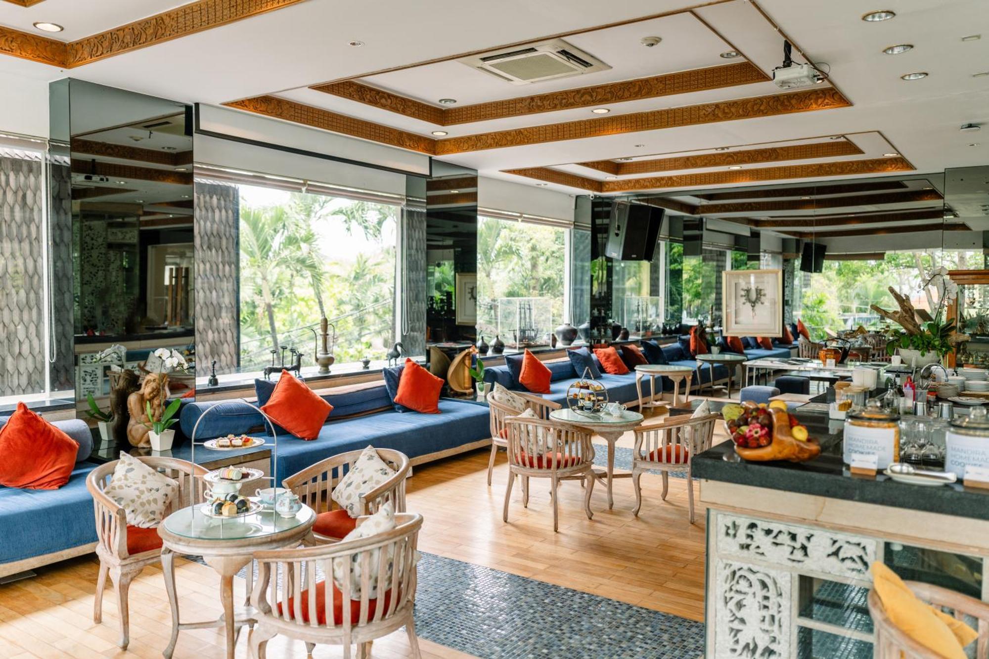 Bali Mandira Beach Resort&Spa Legian Esterno foto The interior of the restaurant